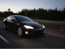 美股异动 | 拟在中国推出“低价版”Model Y 特斯拉(TSLA.US)涨超3%
