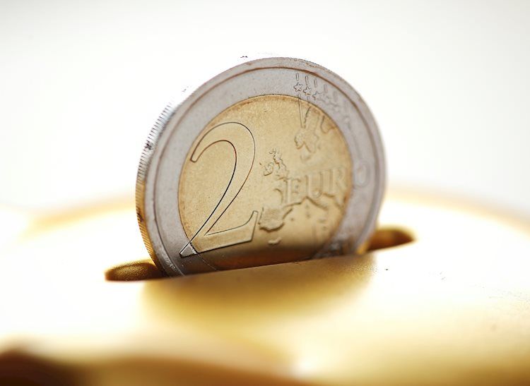 EUR/USD posts modest gains above 1.0850, all eyes on the US presidential election results