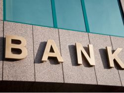 贷款审查重大疏漏致纽约社区银行(NYCB.US)股价重挫 分析师建议持观望态度