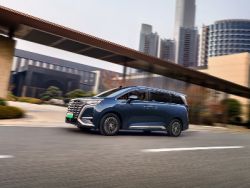 25款腾势D9重磅上市，再立MPV 6大标杆