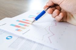 高通(QCOM.US)Q3财报引担忧！手机相关业务营收逊于预期 股价盘后应声下挫