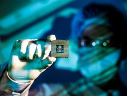 Arm(ARM.US)豪赌AI研发拖累短期利润 Q2展望受挫触发盘后暴跌逾8%